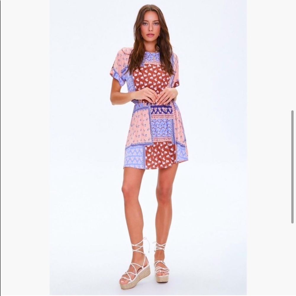 Forever 21 Medium Printed Paisley Patternblock Tie-back dress